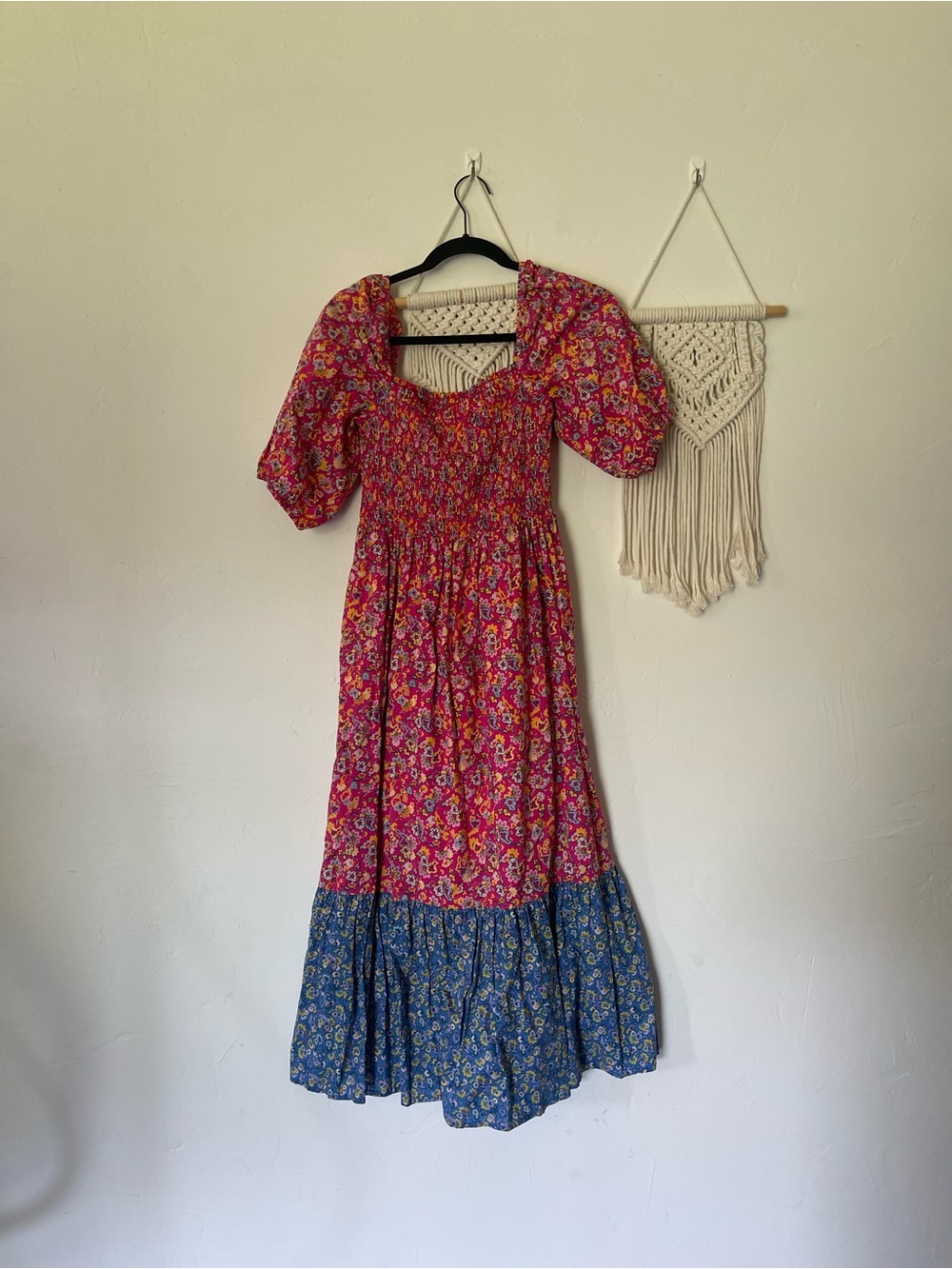 House of Harlow 1960 Smocked Puff Sleeve Floral Midi Dress - Picture 4 of 6